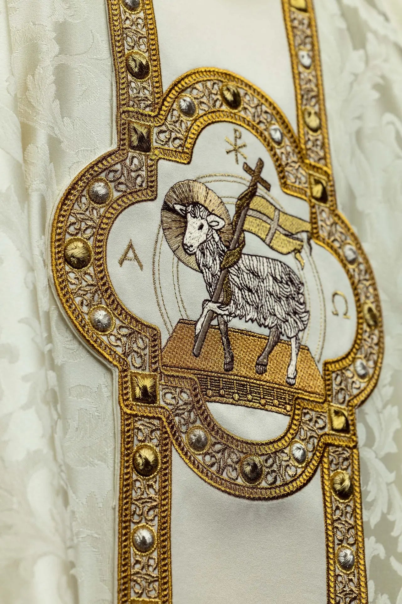 Chasuble with Embroidered Paschal Lamb and Orphrey in Ecru Jacquard