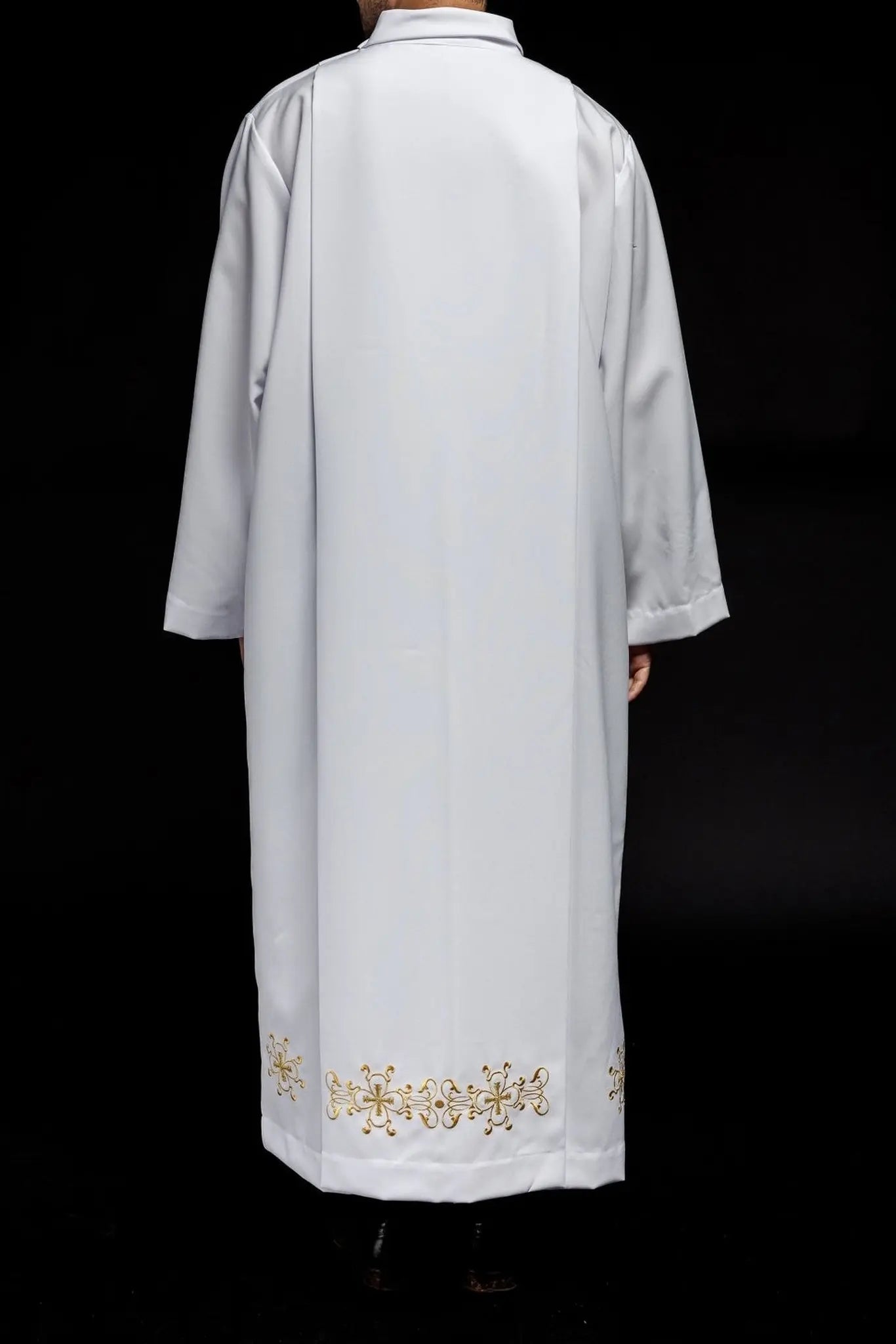 Alba of priest with turtleneck decorated with embroidery white
