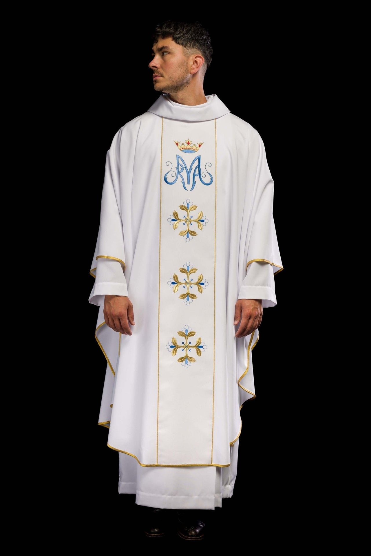 Biały ornat liturgiczny maryjny z pasem