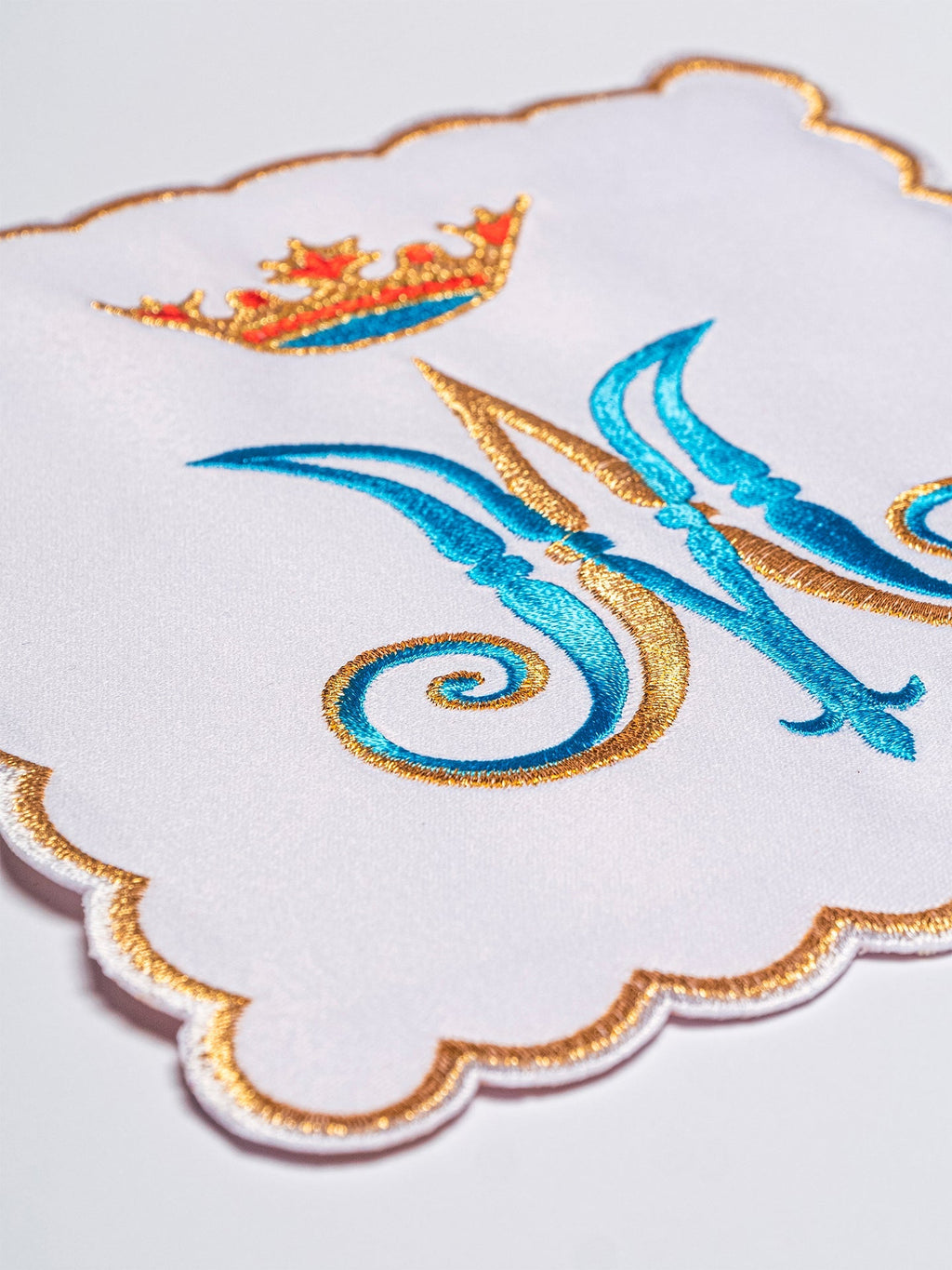 Bielizna kielichowa haftowana Maryjny