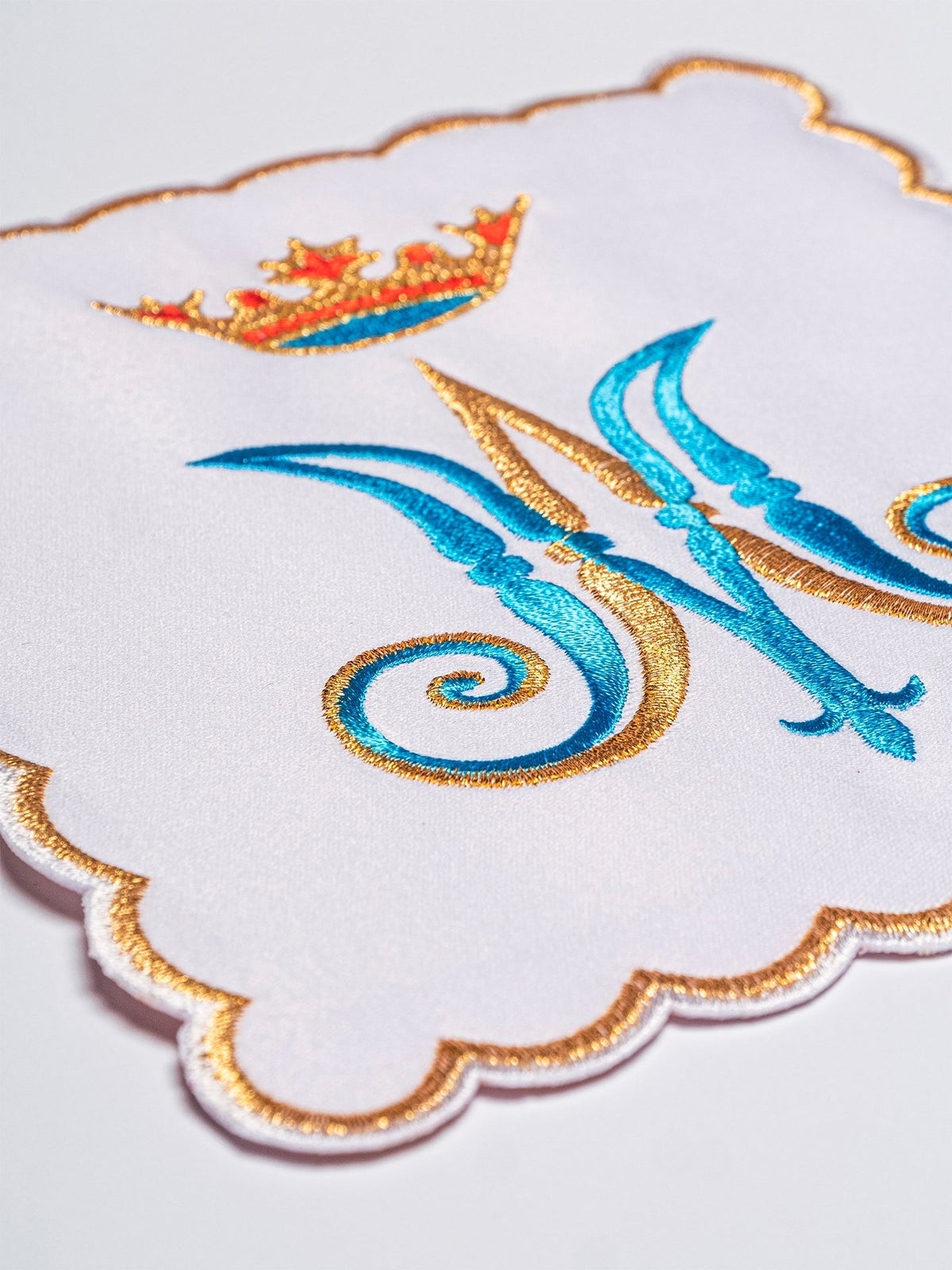 Bielizna kielichowa haftowana Maryjny