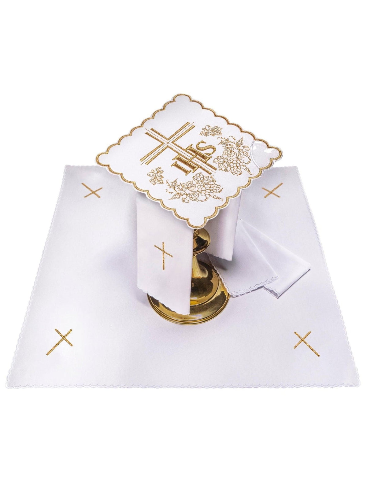 Bielizna kielichowa z delikatnym złotym haftem