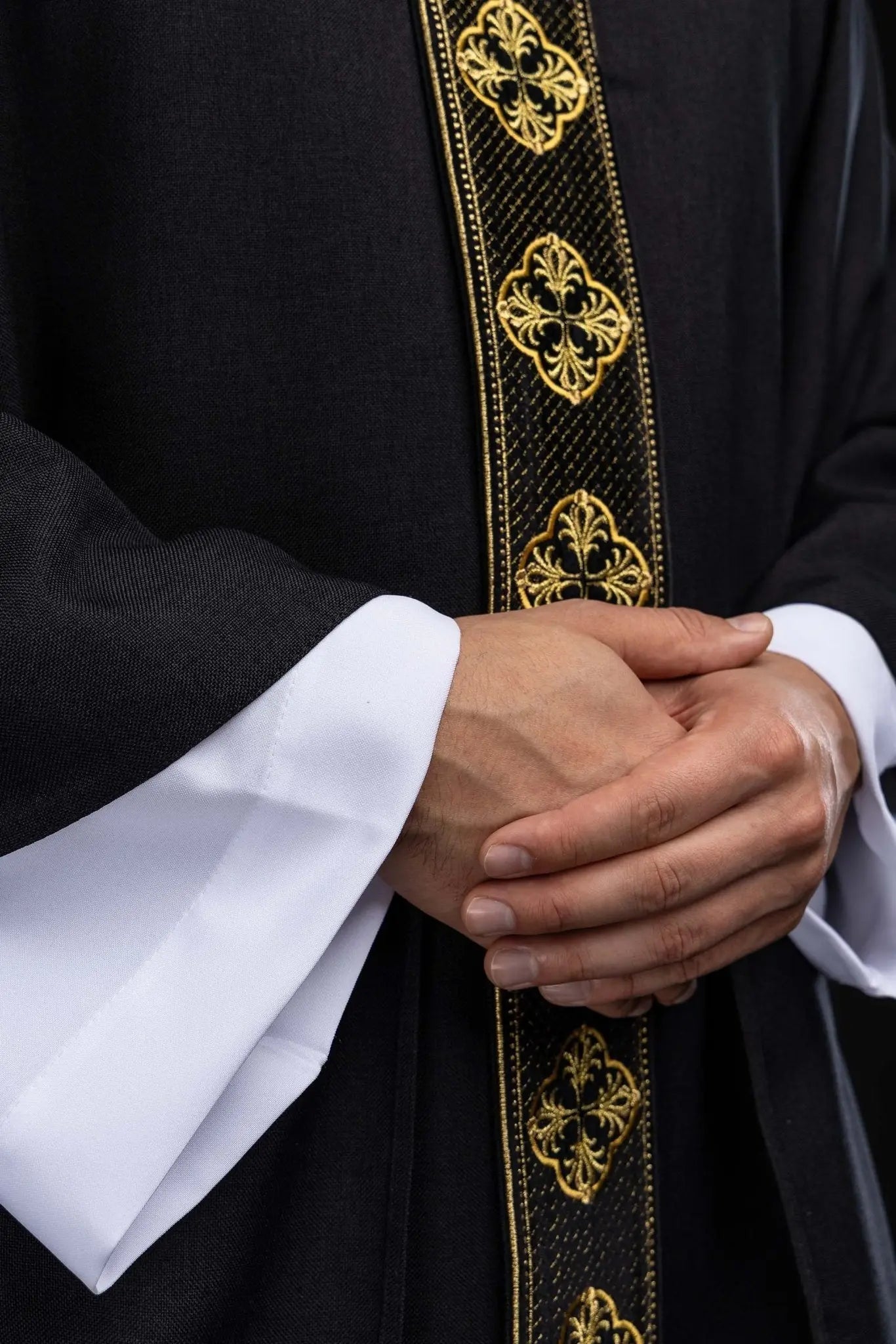 Black Chasuble with Embroidered Band and Collar with Crosses - HAFTINA ATELIER