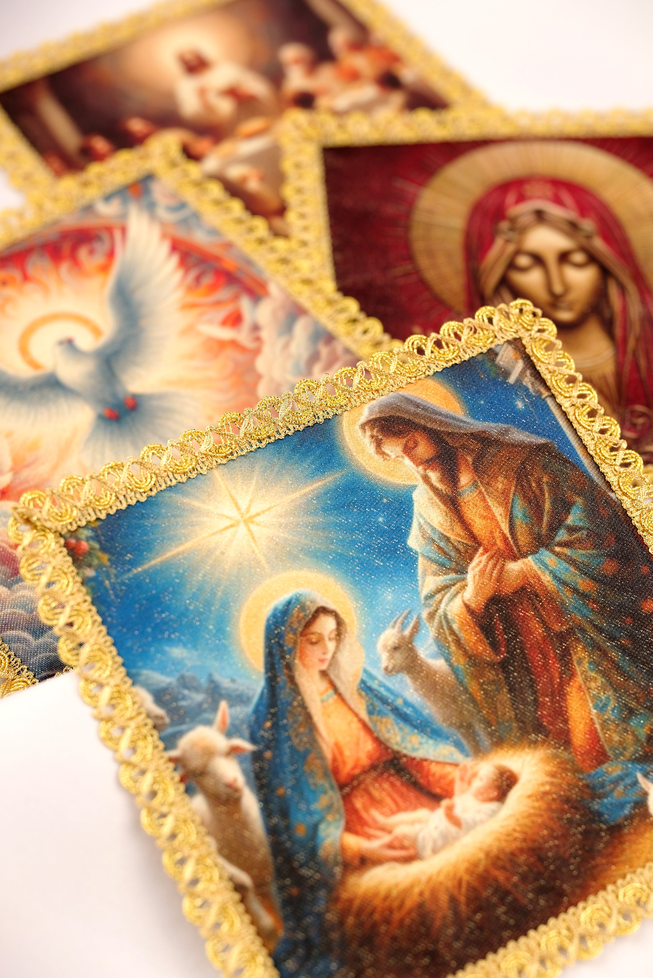 Zestaw czterech palików do różnych uroczystości liturgicznych