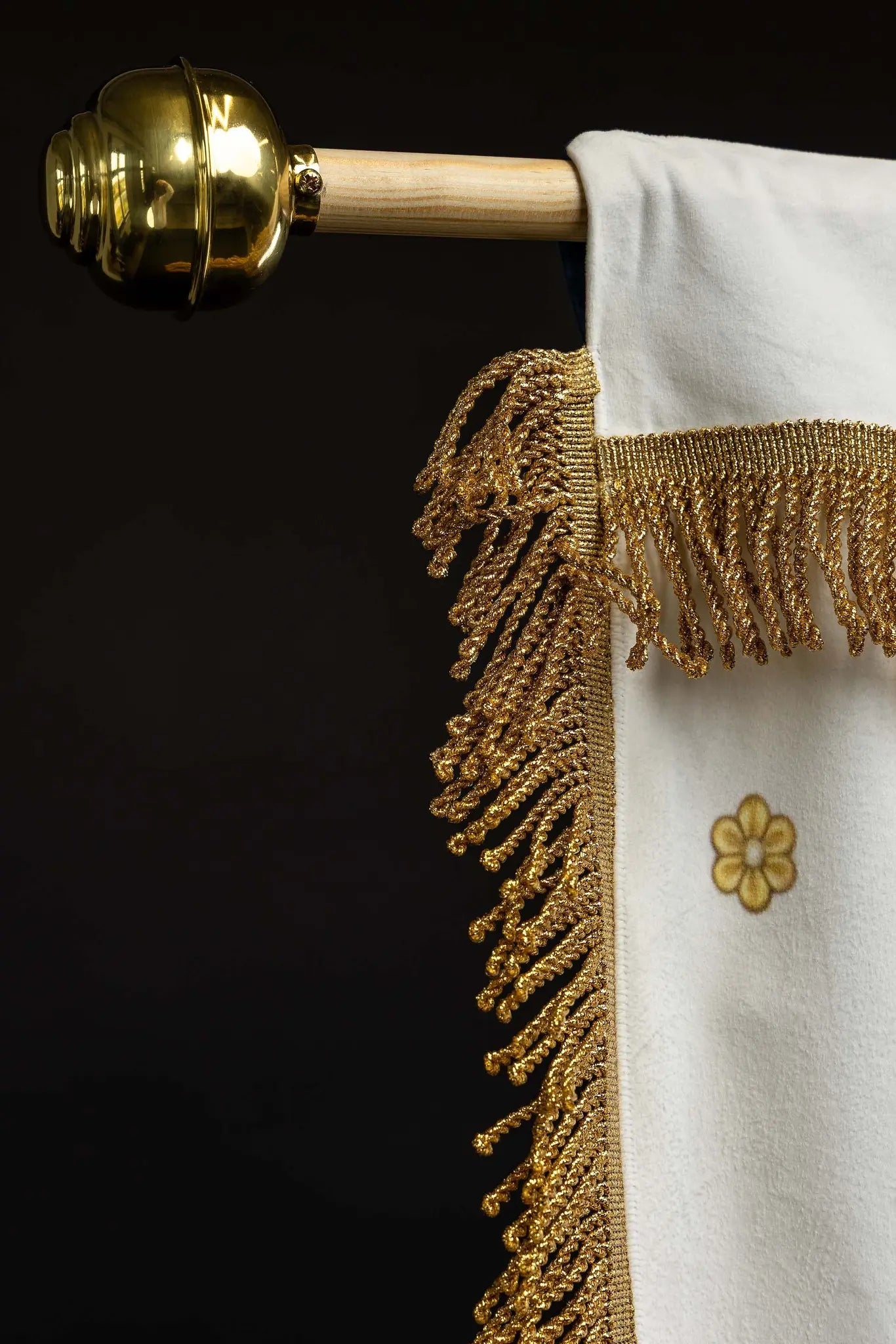 Double-sided Processional Banner with Our Lady of the Assumption and Marian Monogram - HAFTINA ATELIER