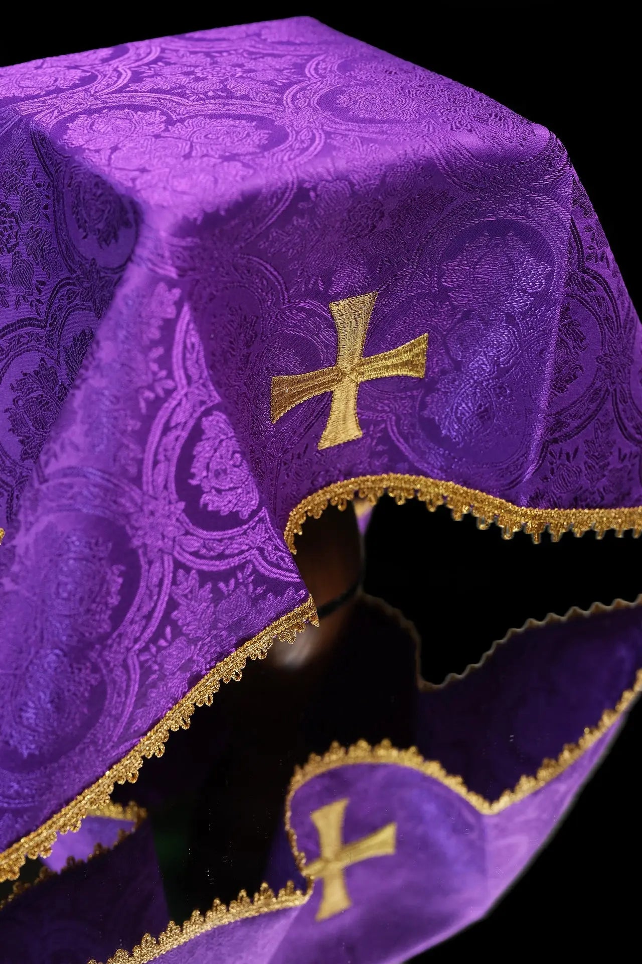 Set of chalice veils in four liturgical colors