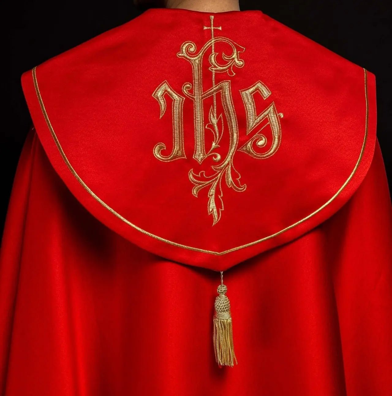 Monogram peleryny eucharystycznej IHS Red