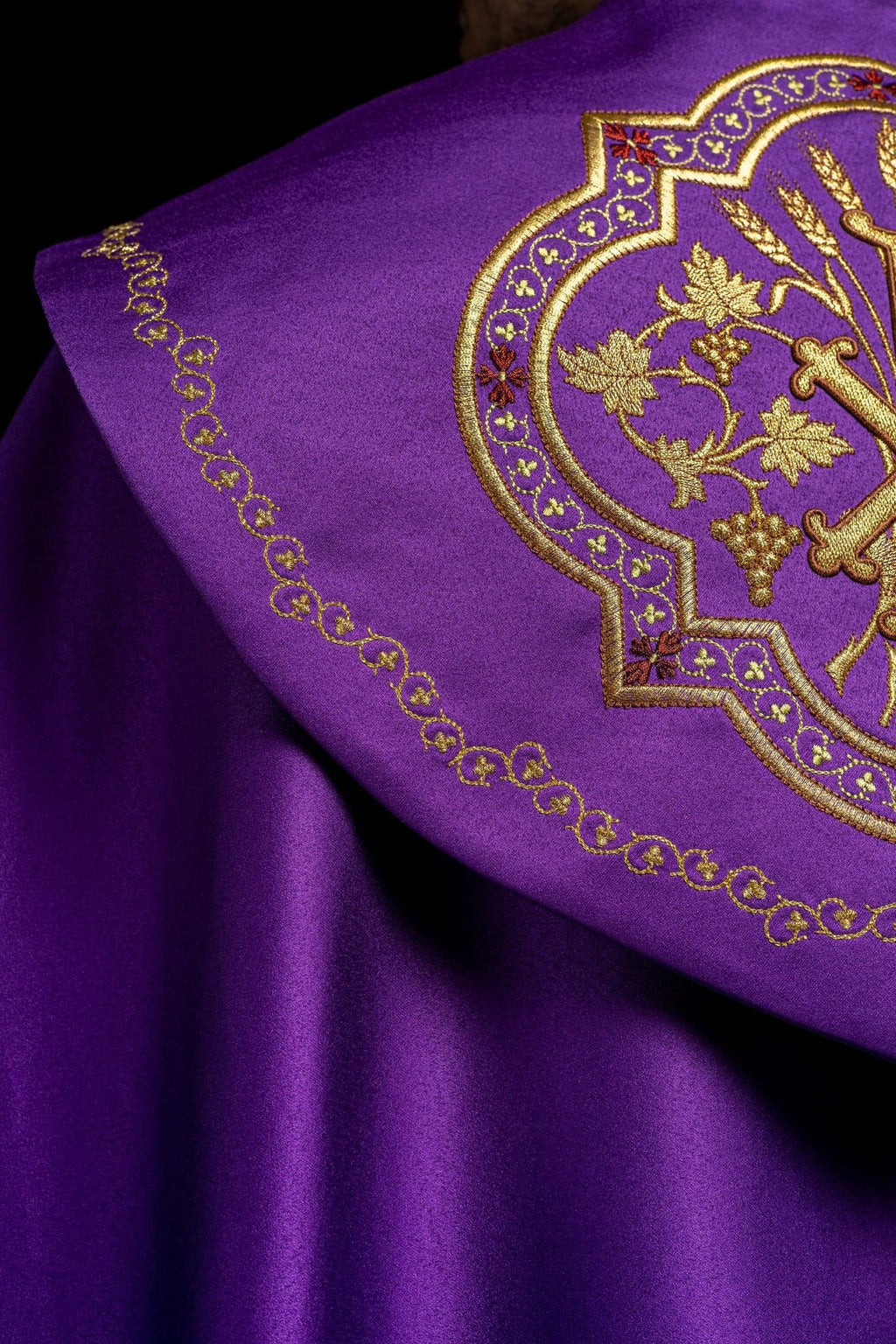 Kapa eucharystyczna monogram PX w kolorze fioletowym