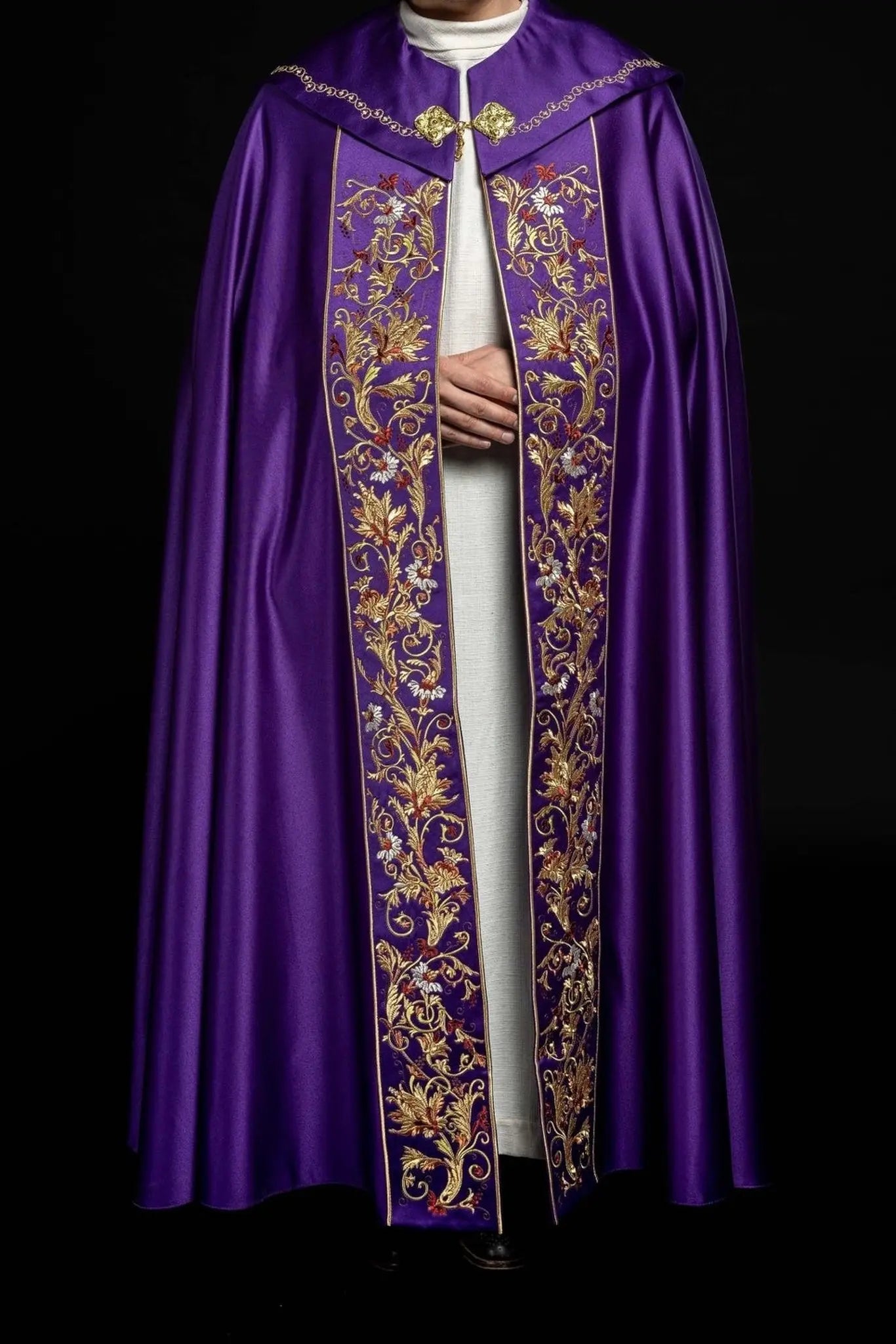 Eucharistic cape with richly decorated monogram in purple