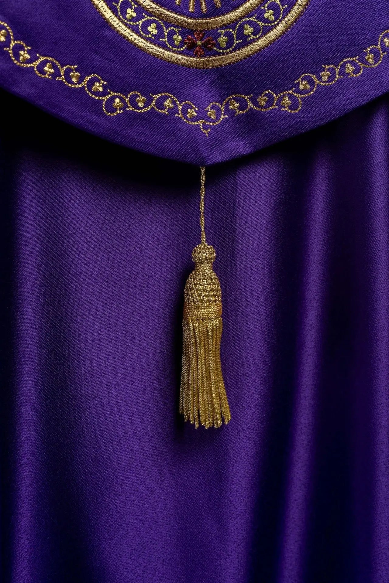 Eucharistic cape with richly decorated monogram in purple