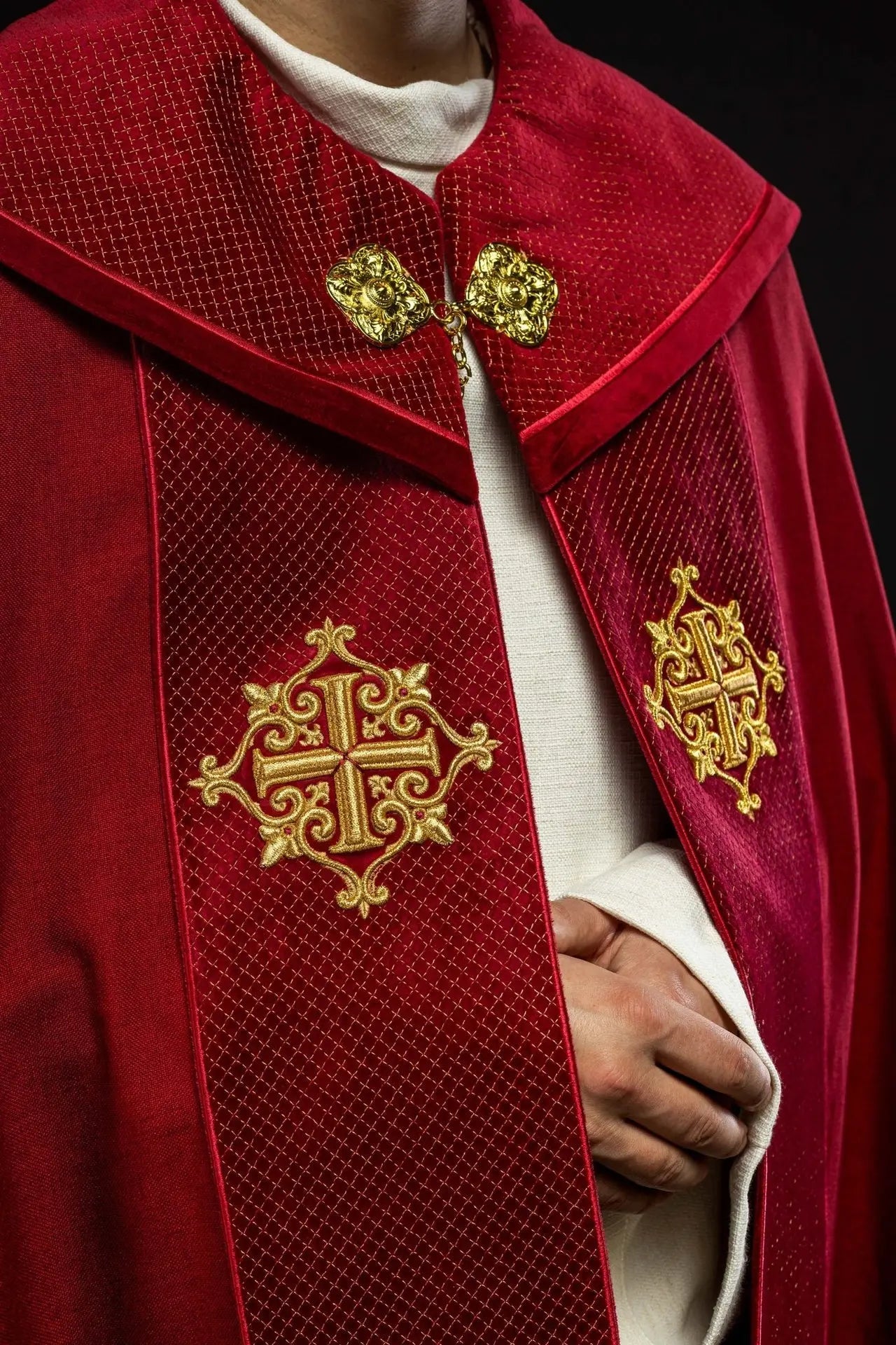 Liturgical cape with red velvet belt and embroidery of crosses