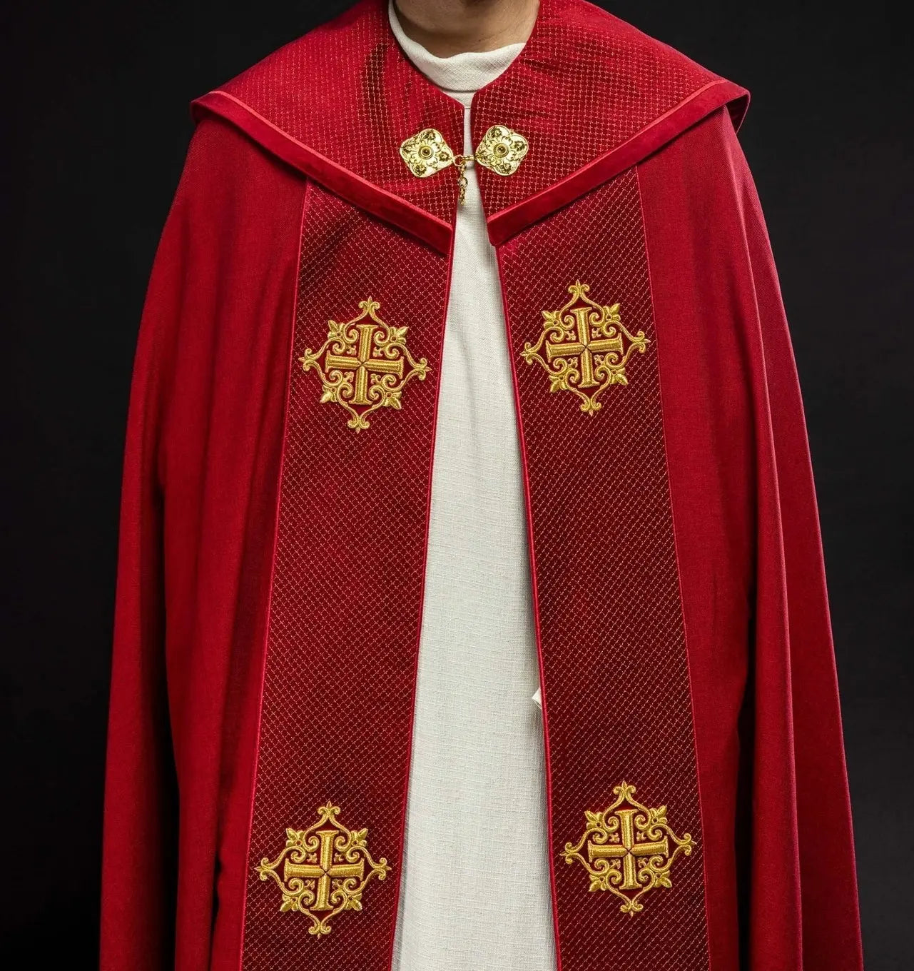 Liturgical cape with red velvet belt and embroidery of crosses
