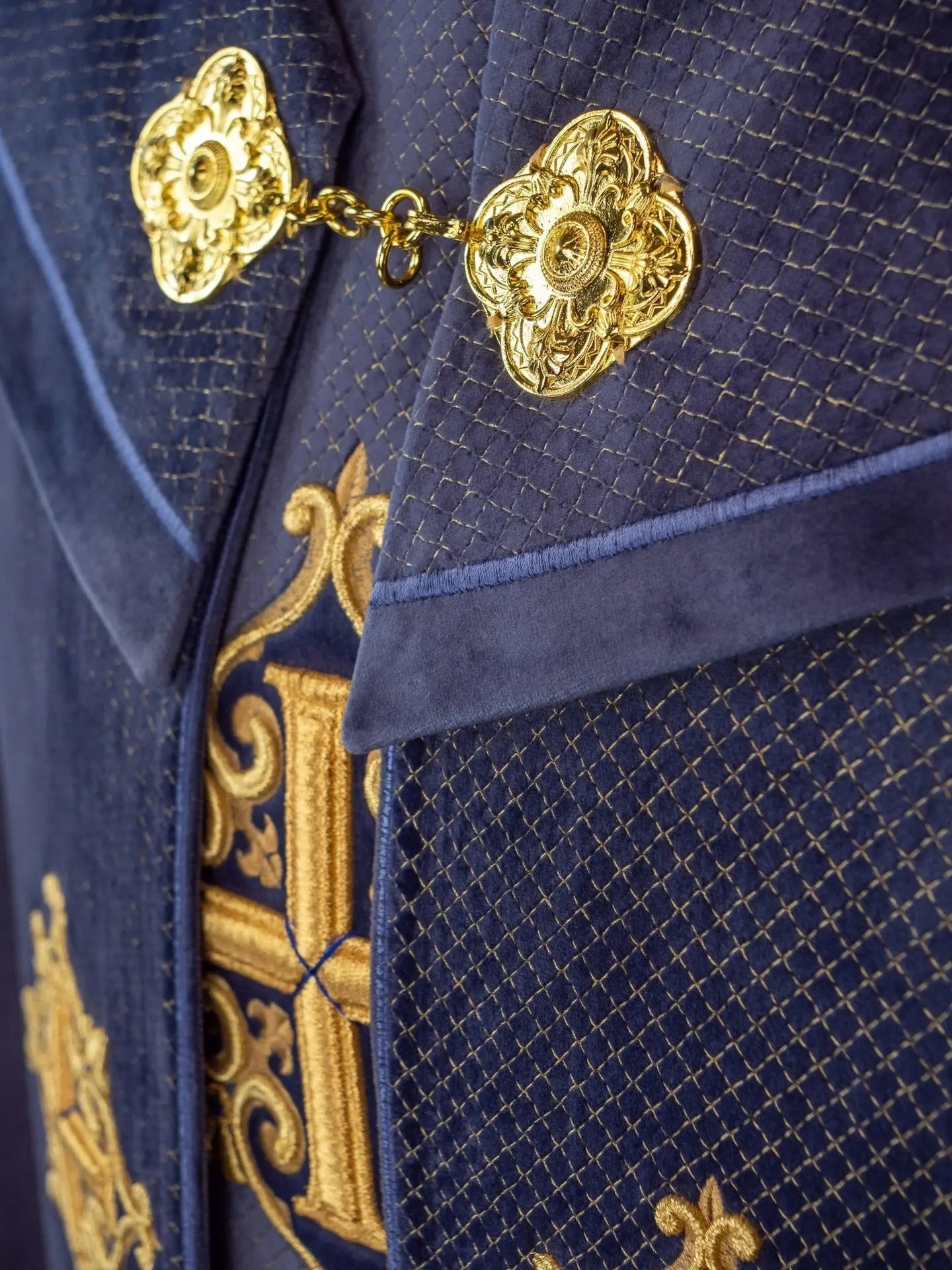 Liturgical cape with velvet purple belt and embroidery of crosses