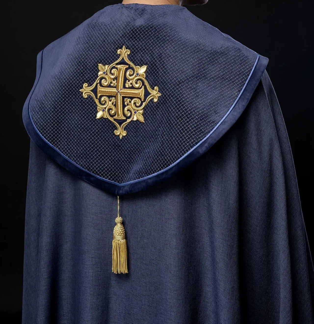 Liturgical cape with velvet purple belt and embroidery of crosses