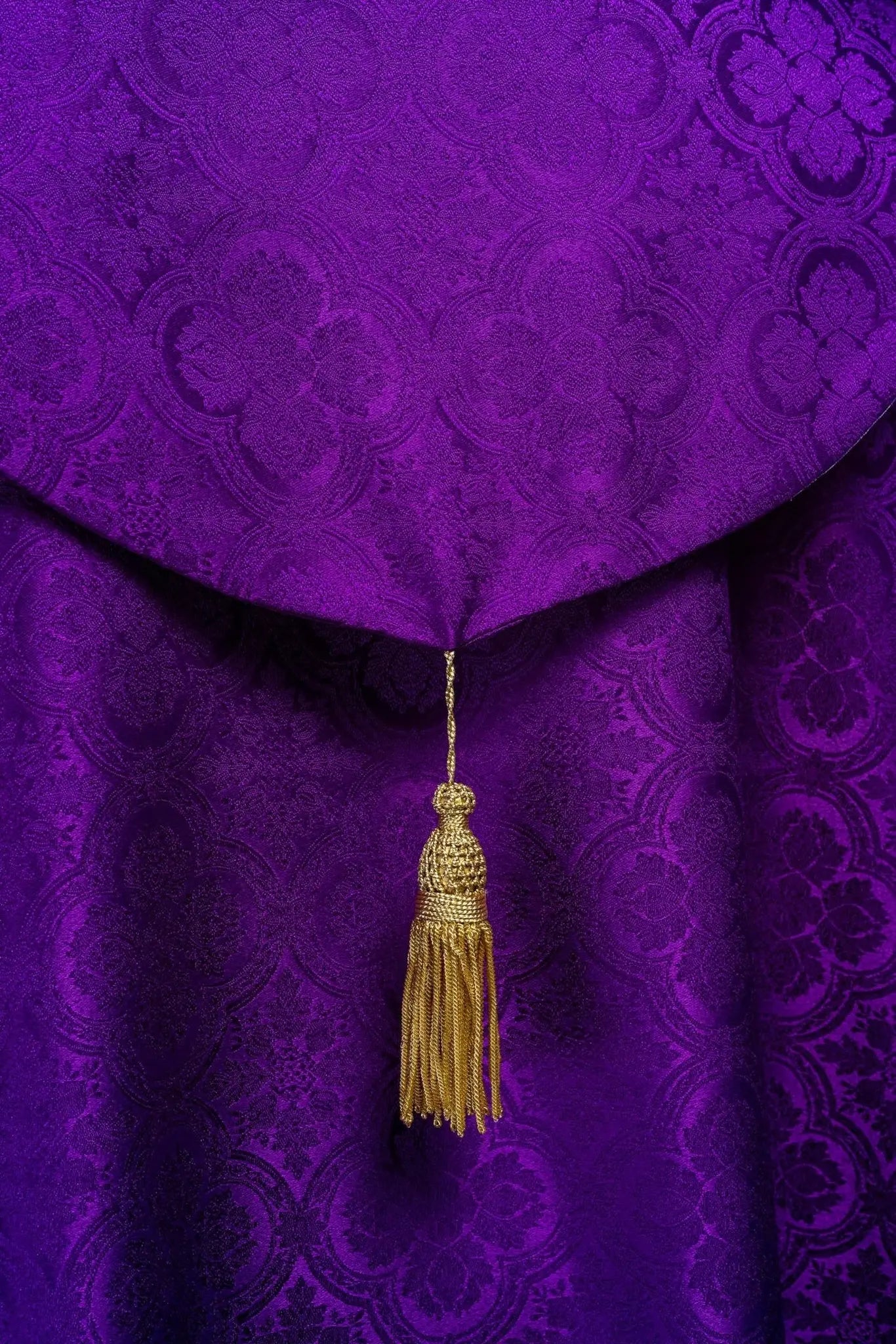 Fioletowa żakardowa kapa liturgiczna