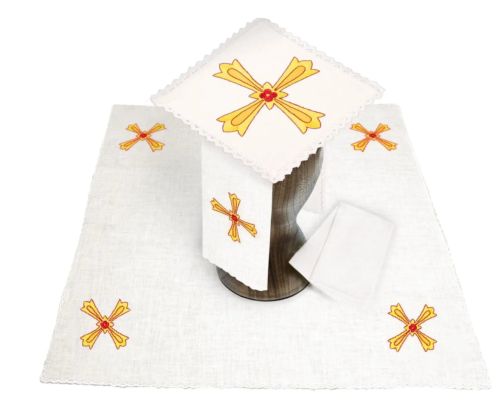Kielich lniany z haftowanym krzyżem eucharystycznym