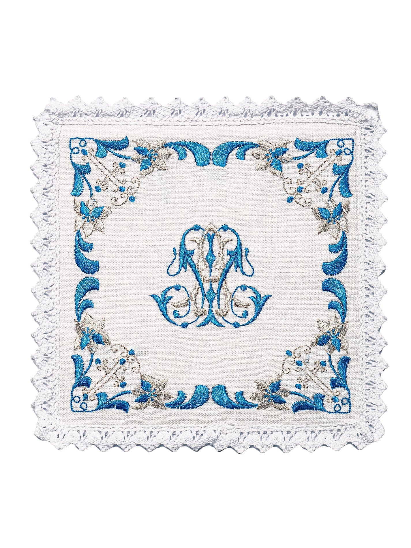 Lniana bielizna kielichowa z niebieskim haftem maryjnym