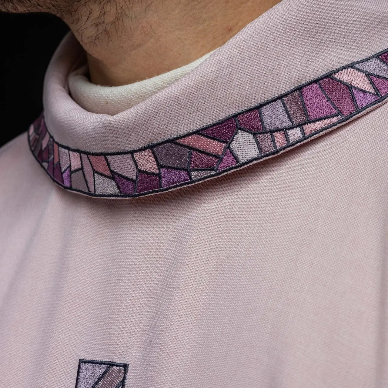 Embroidered chasuble of the cross Pink