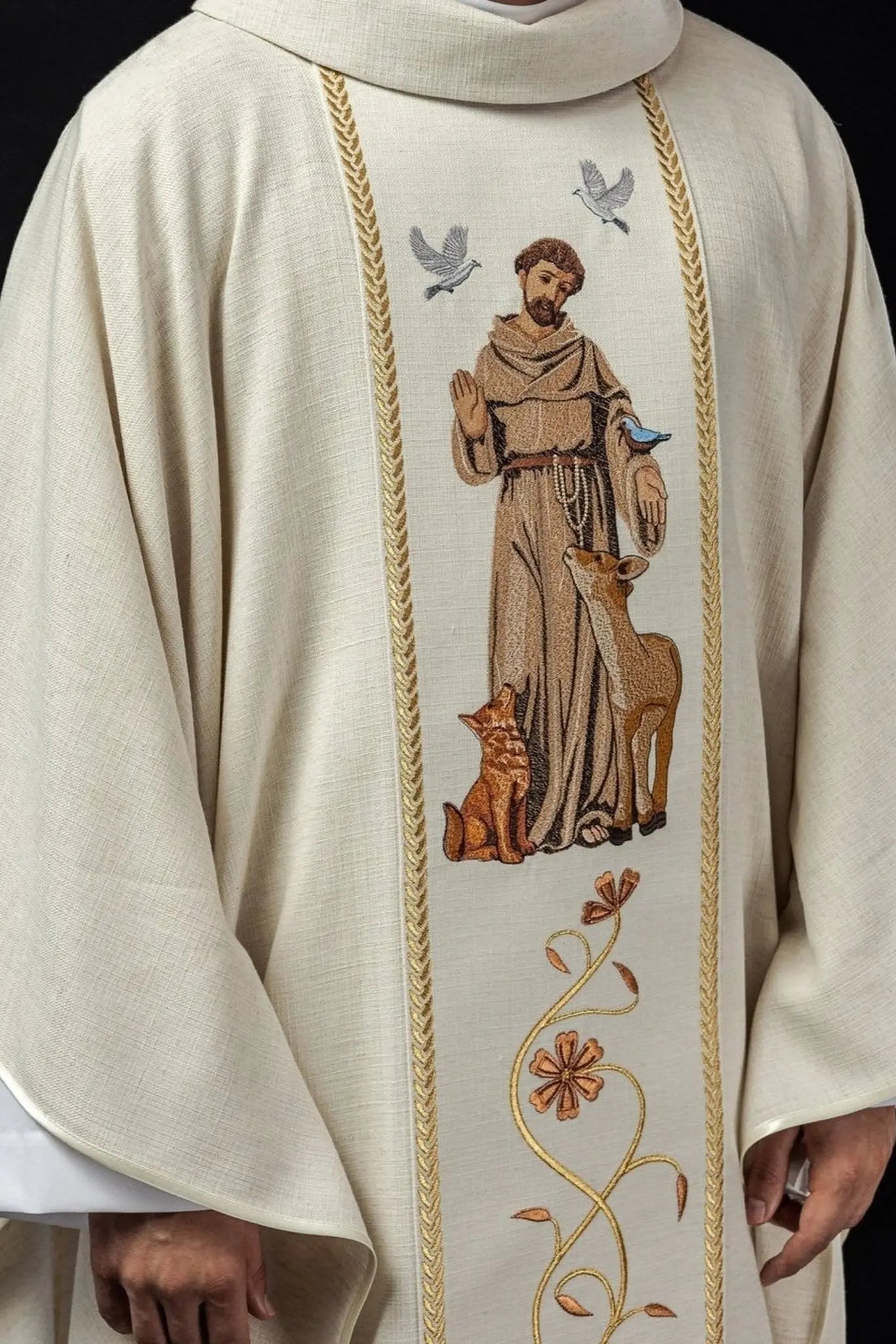 Ornat haftowany z wizerunkiem św. Franciszka
