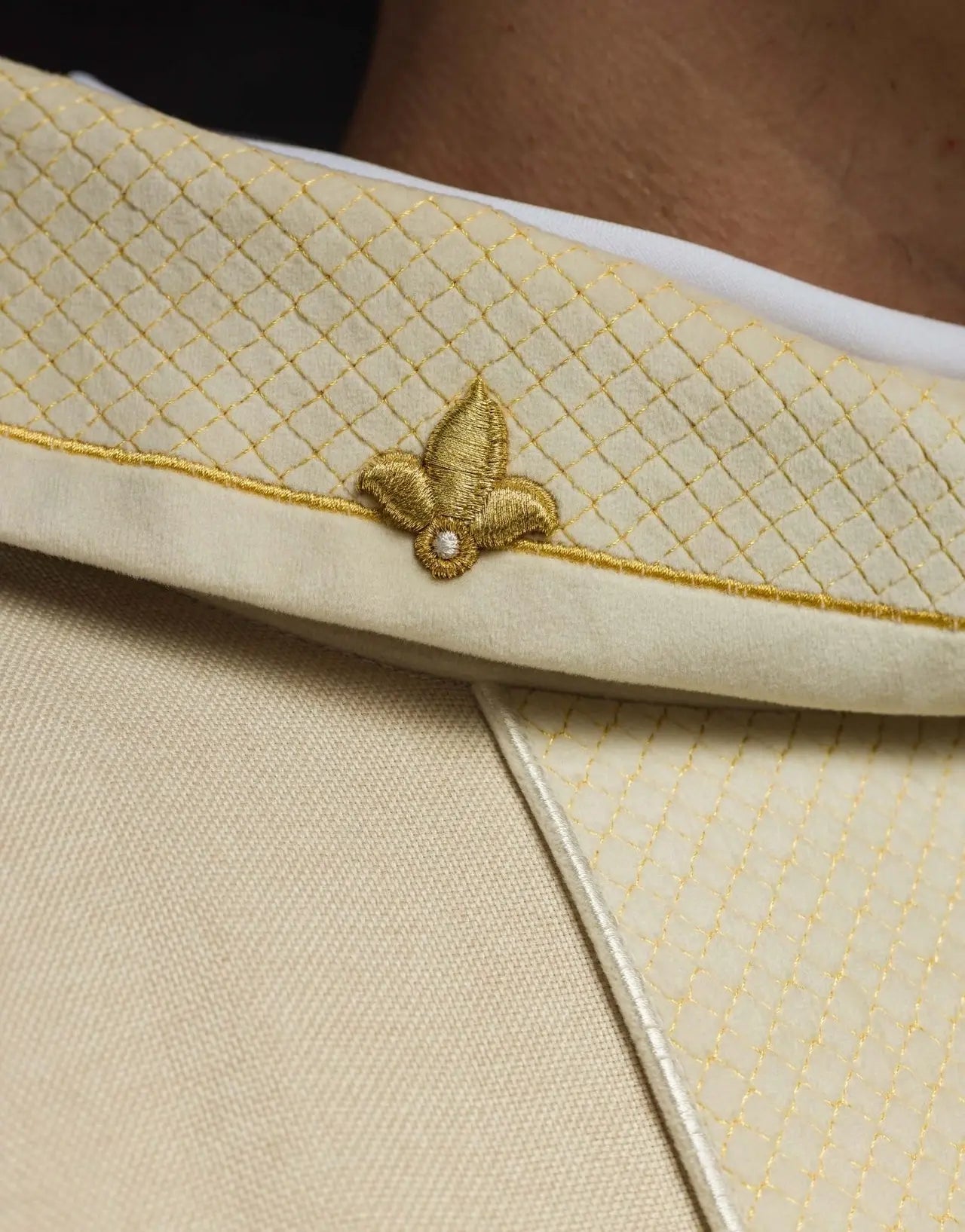 Chasuble with ecru velvet belt and cross embroidery