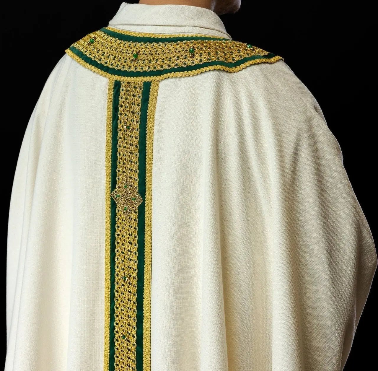 Ręcznie robiony ornat z kamieniami naturalnymi – kolekcja Handmade 7001