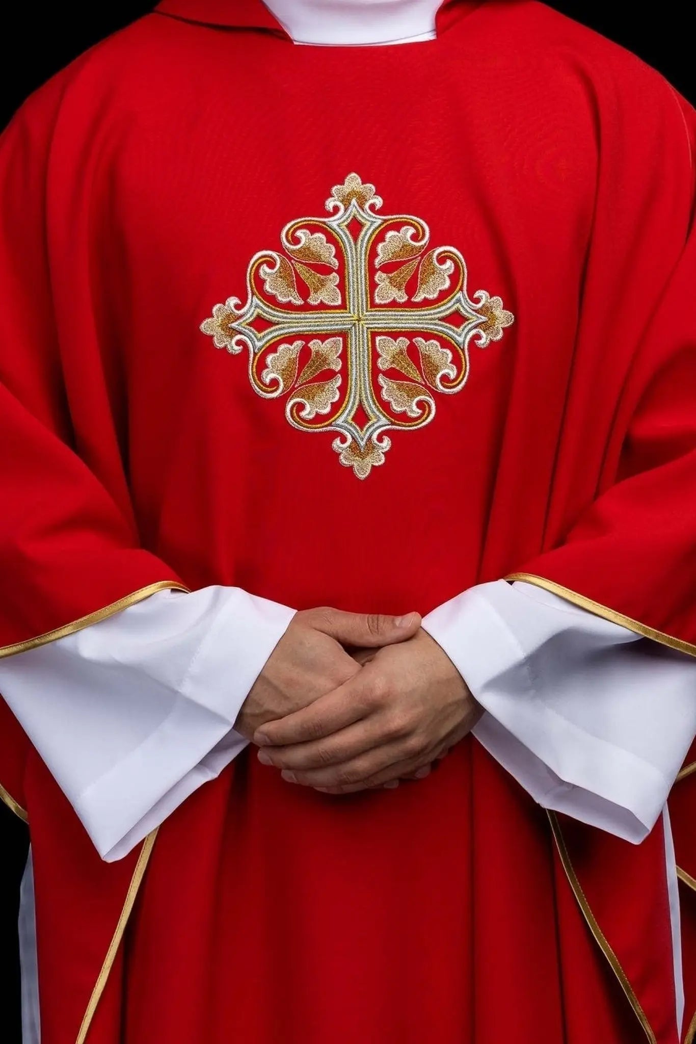Red Embroidered Chasuble with Ornamental Cross and Wide Collar - HAFTINA ATELIER