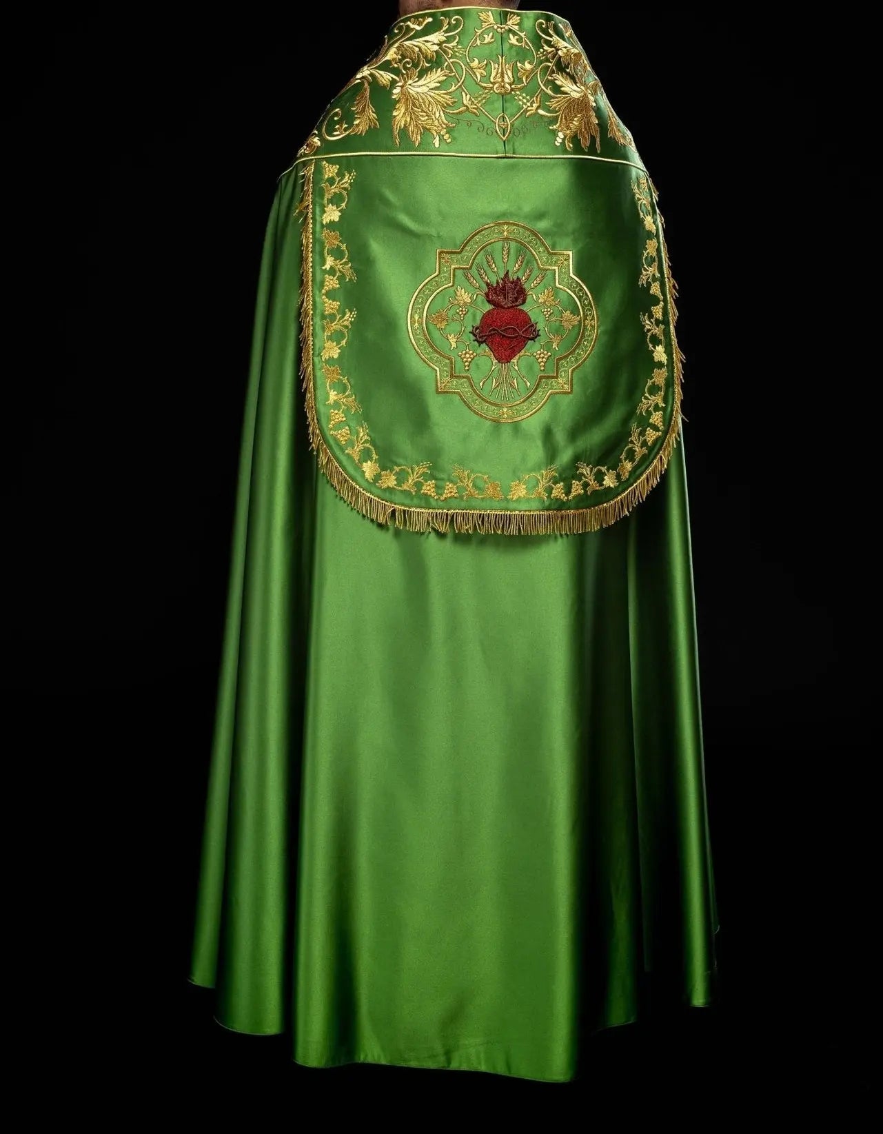 Roman Satin Cope – Green with Embroidered Sacred Heart of Jesus