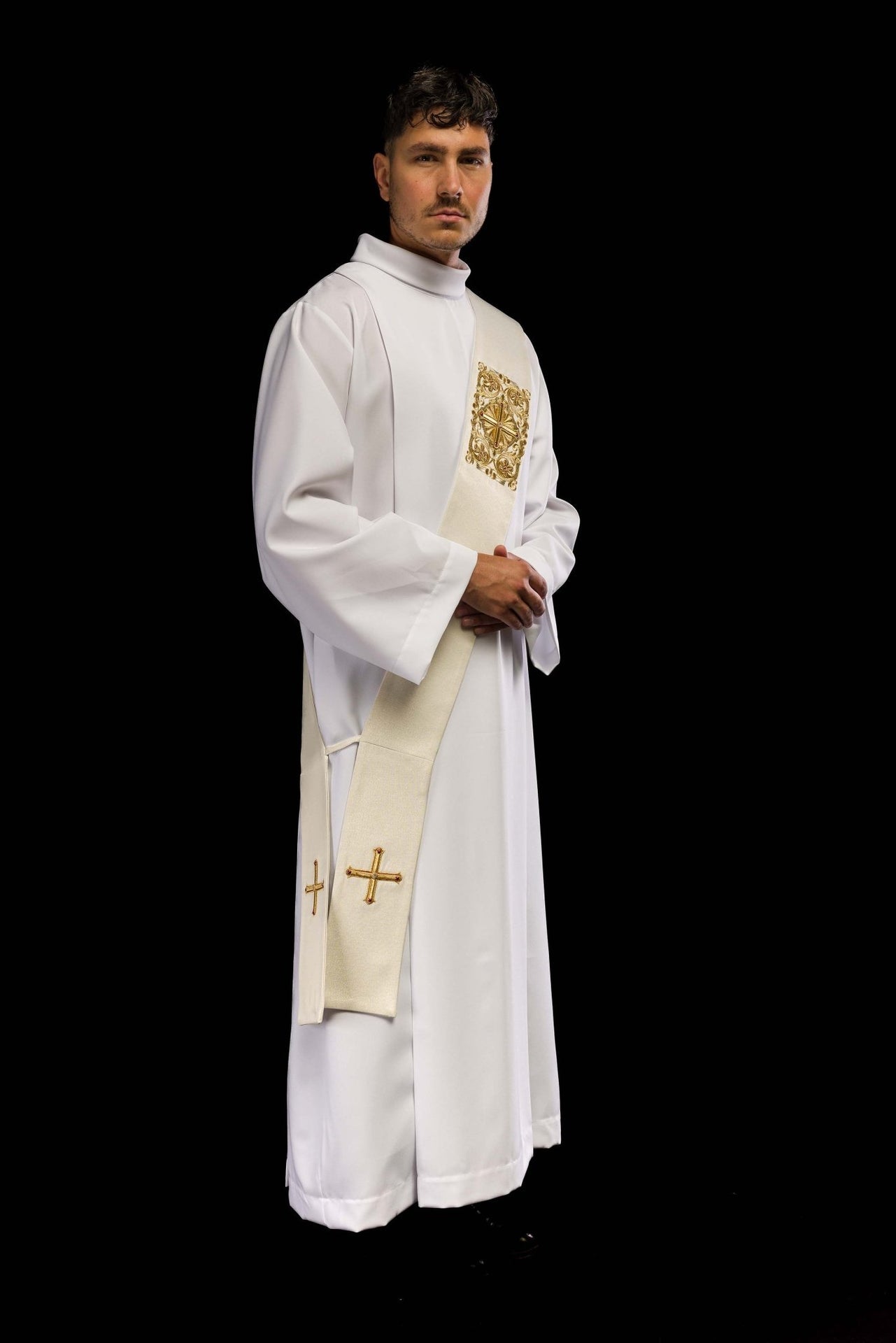 Stuła diakońska haftowana z Krzyżem LE/2210