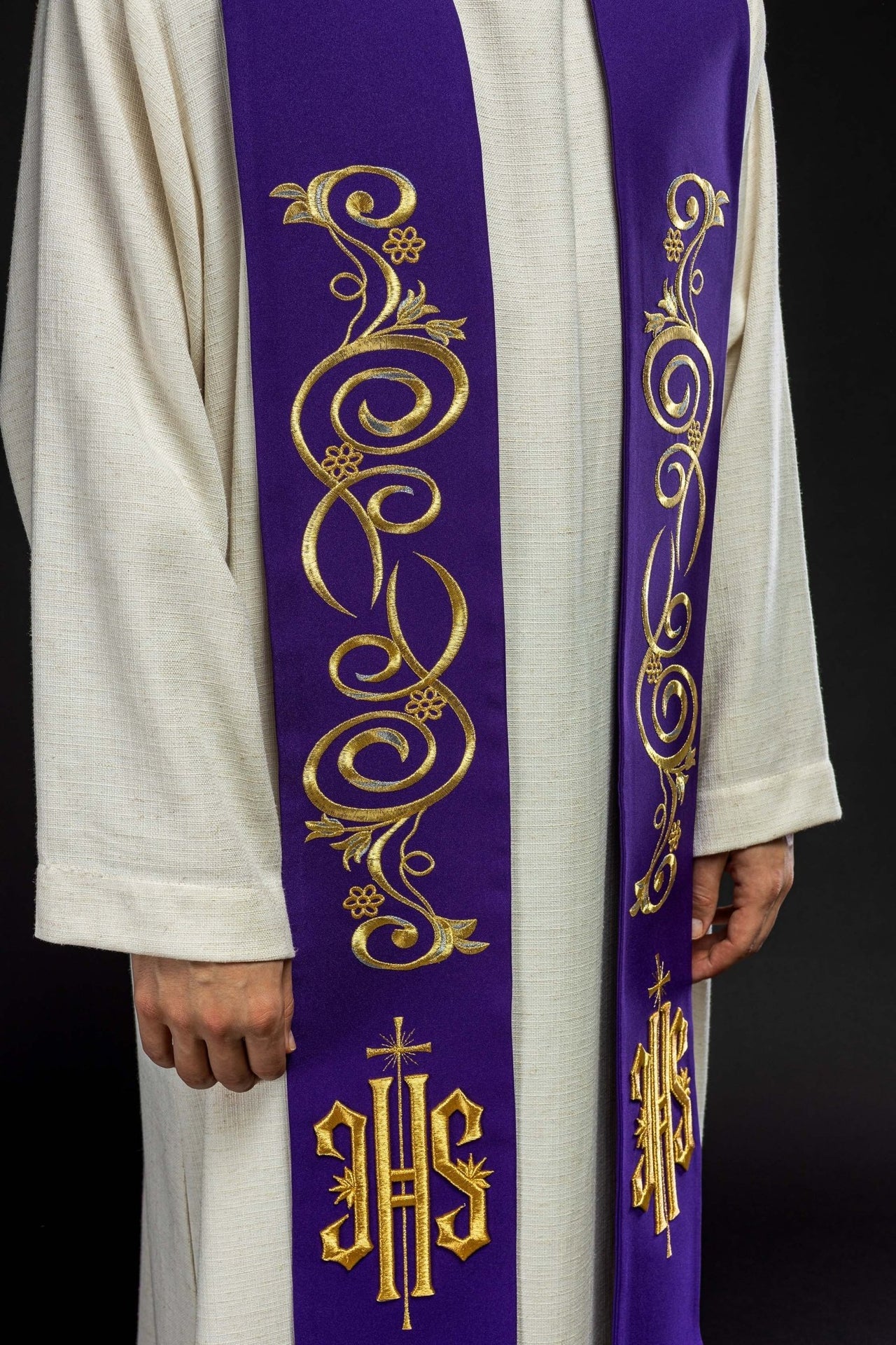 Stuła kapłańska haftowana IHS Fioletowa