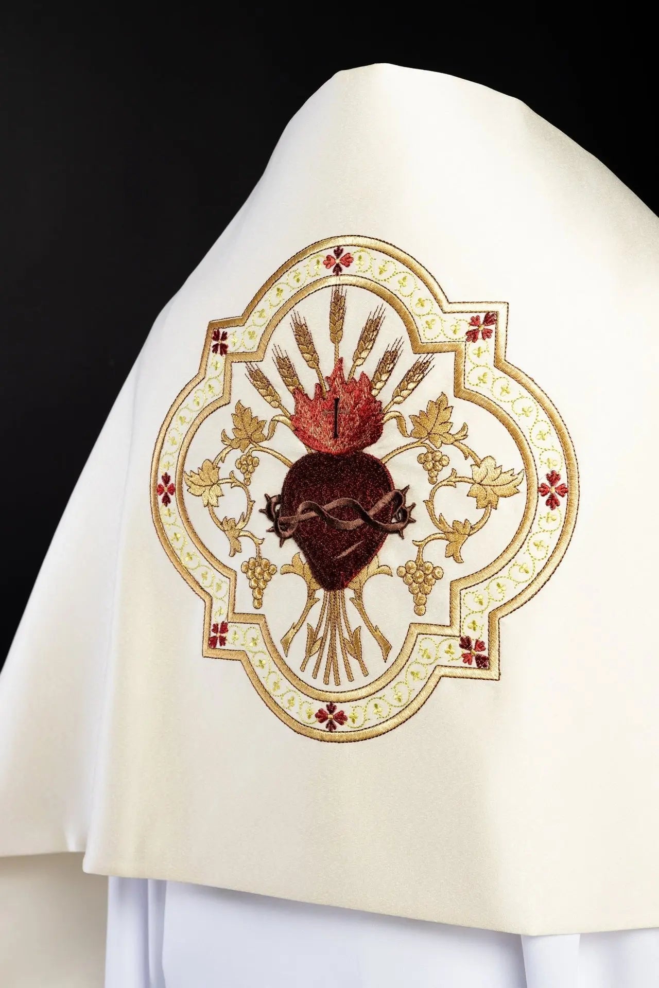 Welon liturgiczny Serce Jezusa ecru