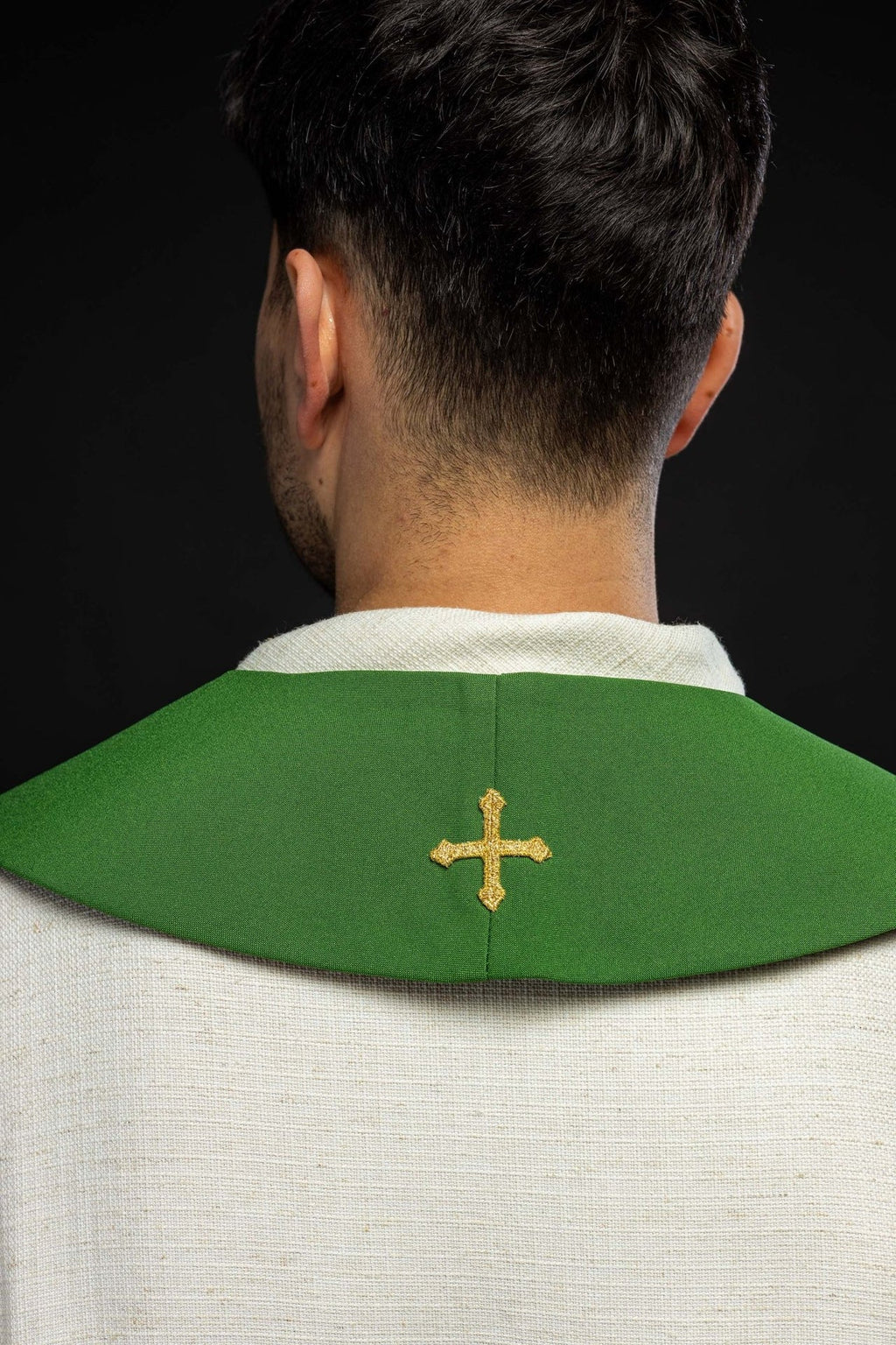 Zielona stuła z haftem IHS